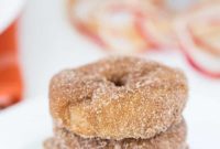 Crisp Apple Fritters with Velvety Caramel