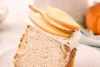 Golden Pumpkin Spice Cloud Cake