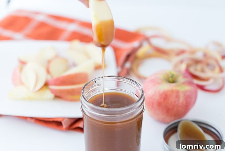 Homemade caramel sauce with fresh apples