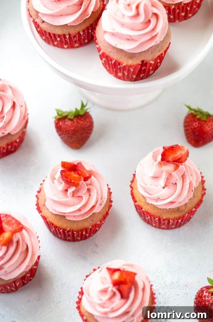 Fresh Strawberry Cupcakes with Strawberry Frosting