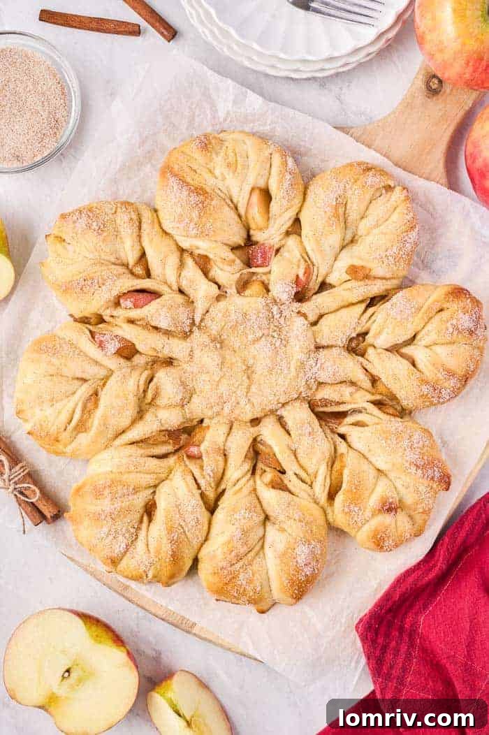 Apple Cinnamon Star Bread, a stunning fall dessert