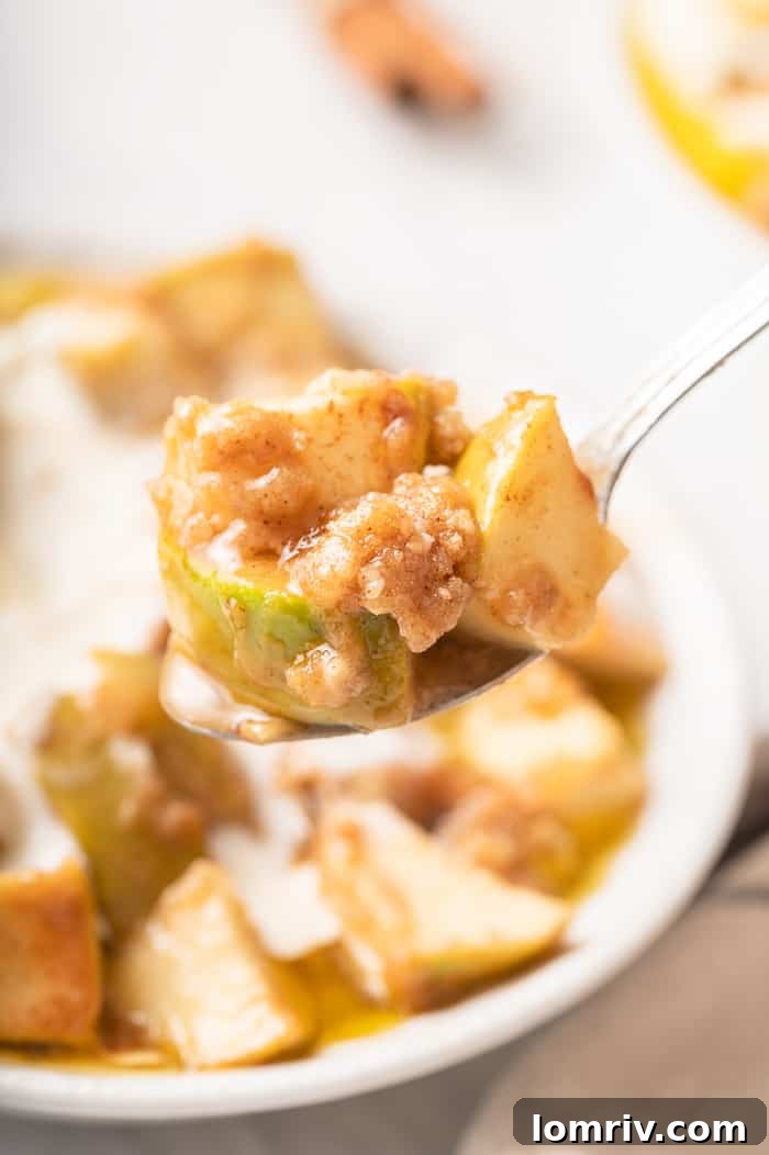 Individual Caramel Apple Crisps in Mason Jars