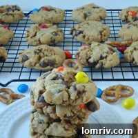 Peanut Butter Chocolate Chip Pretzel Cookies