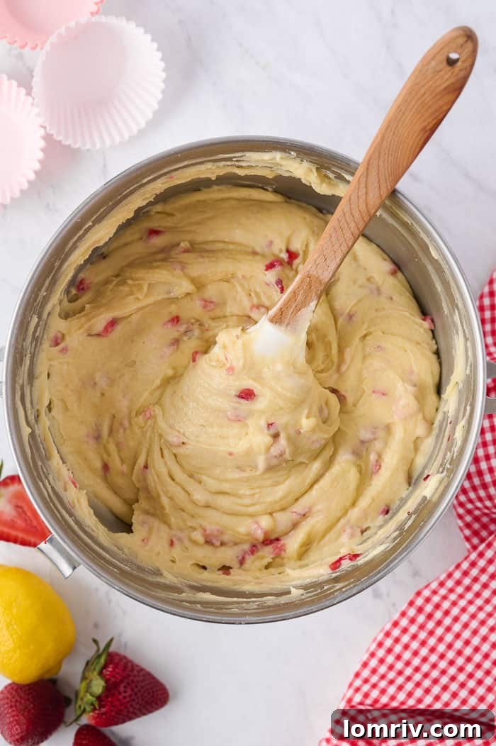 strawberry lemonade cupcakes