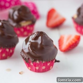 Mini-Chocolate-Covered-Strawberry-Cupcakes